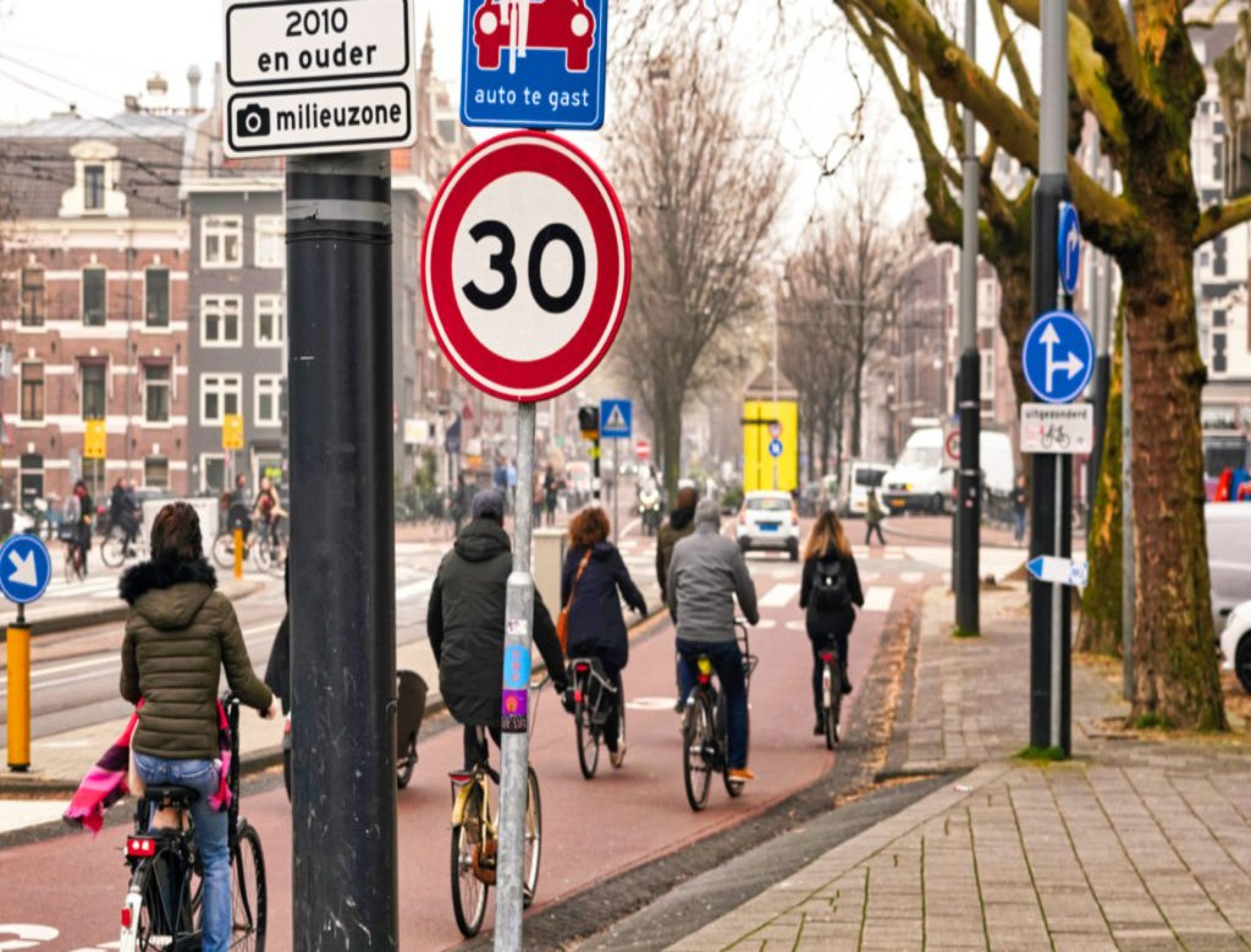 00_COVERPHOTO_Amsterdam-30-km-h.jpg.1200x630_q85_crop (1)