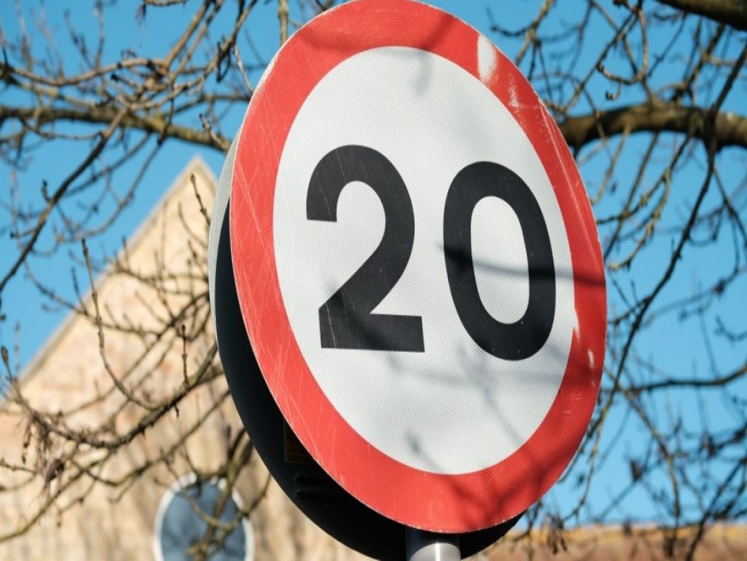 shutterstock_1640535442_20mph_1000x667 (1)